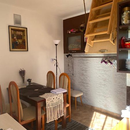 Pokoje Goscinne Renata Knitter Komnino 外观 照片